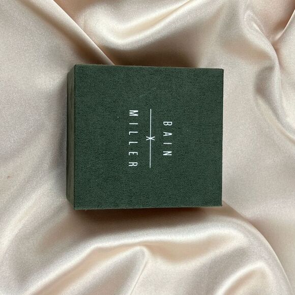 Sterling Silver Stud Earrings Set(unisex) - Picture 4 of 4